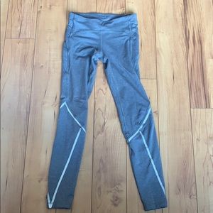 Ivivva girls leggings with side pocket